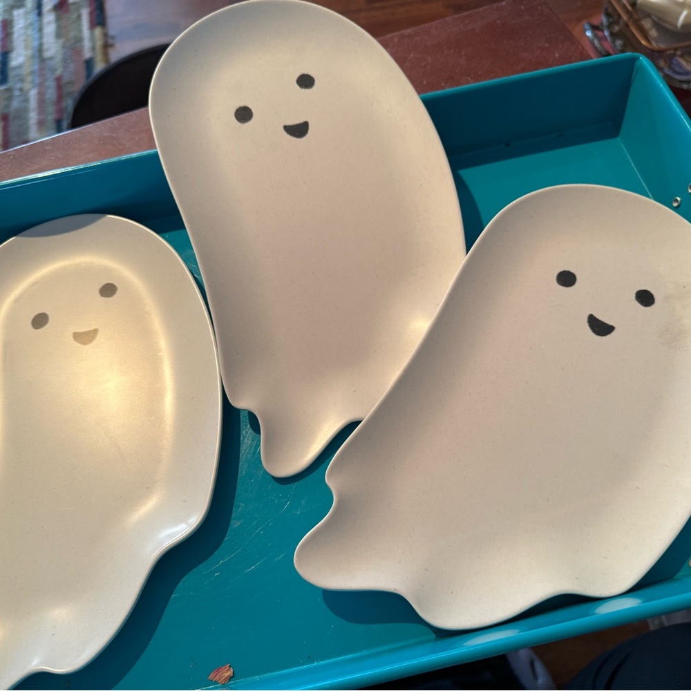 3 MELAMINE GHOST Target HYDE & EEK! Boutique HALLOWEEN Appetizer Plates
